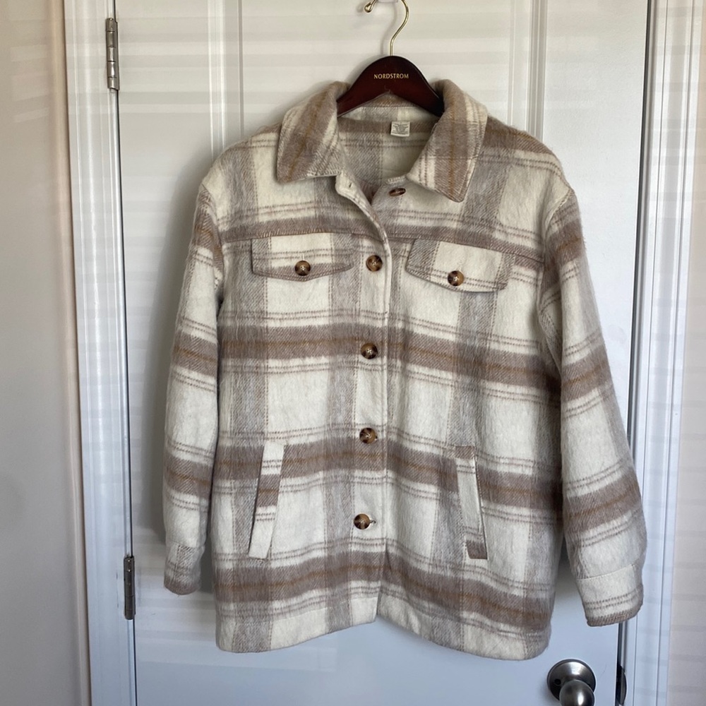 Women’s plaid coat
